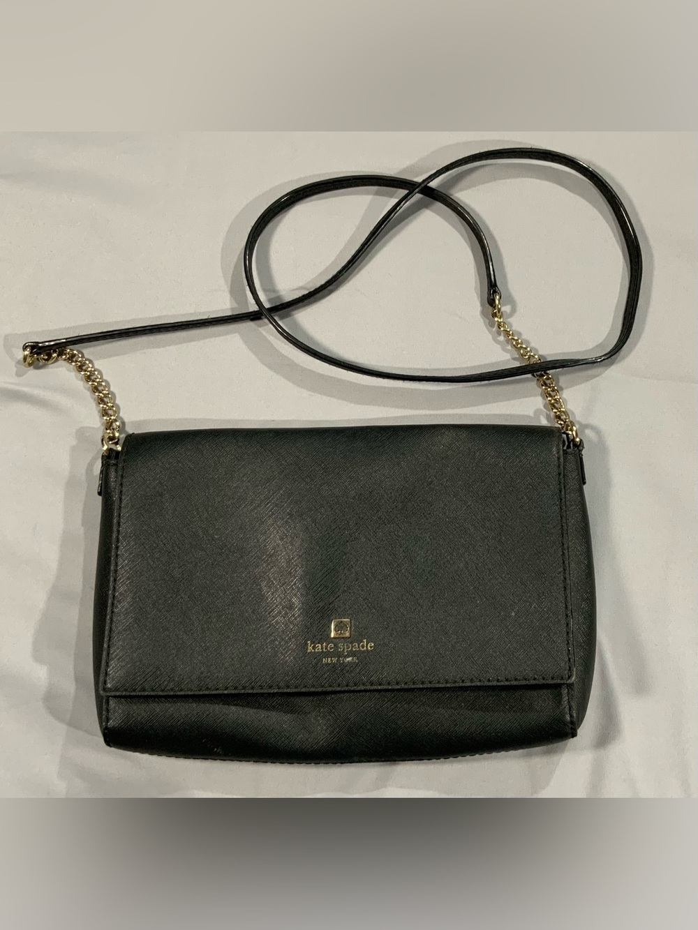 kate spade black crossbody bag with gold chain strap